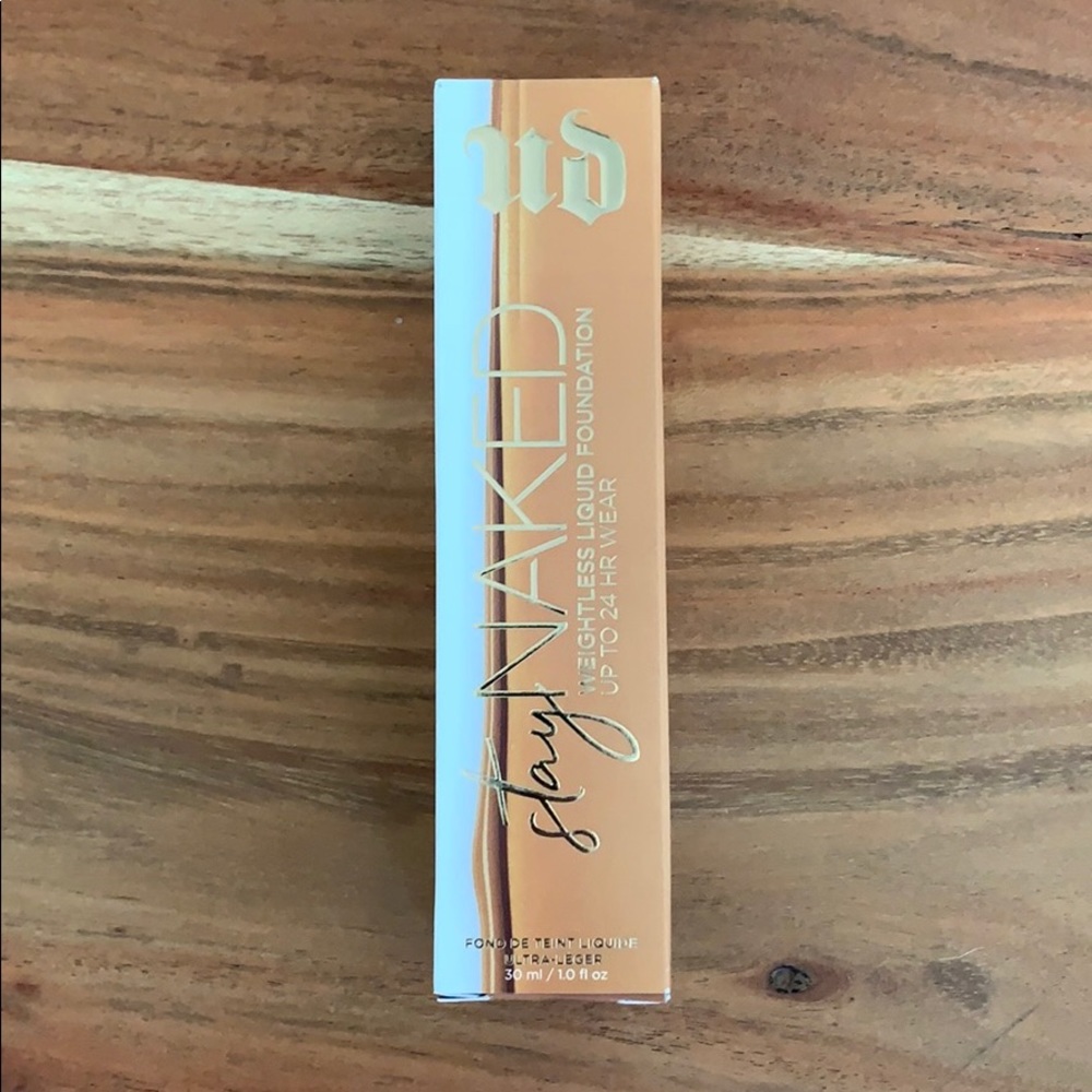 Urban decay stay naked weightless foundation 50WO